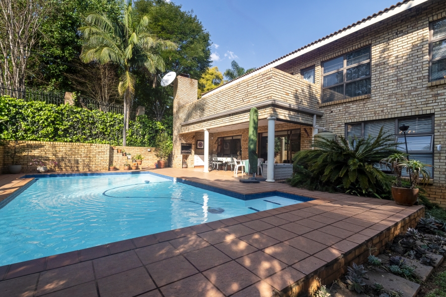 4 Bedroom Property for Sale in Waterkloof Ridge Gauteng