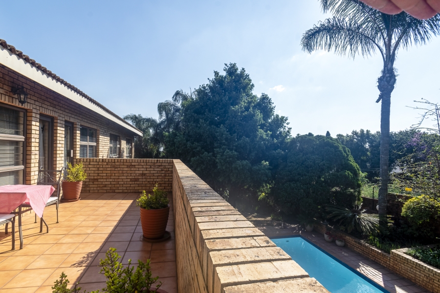 4 Bedroom Property for Sale in Waterkloof Ridge Gauteng