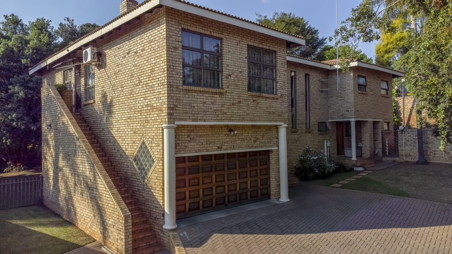 4 Bedroom Property for Sale in Waterkloof Ridge Gauteng