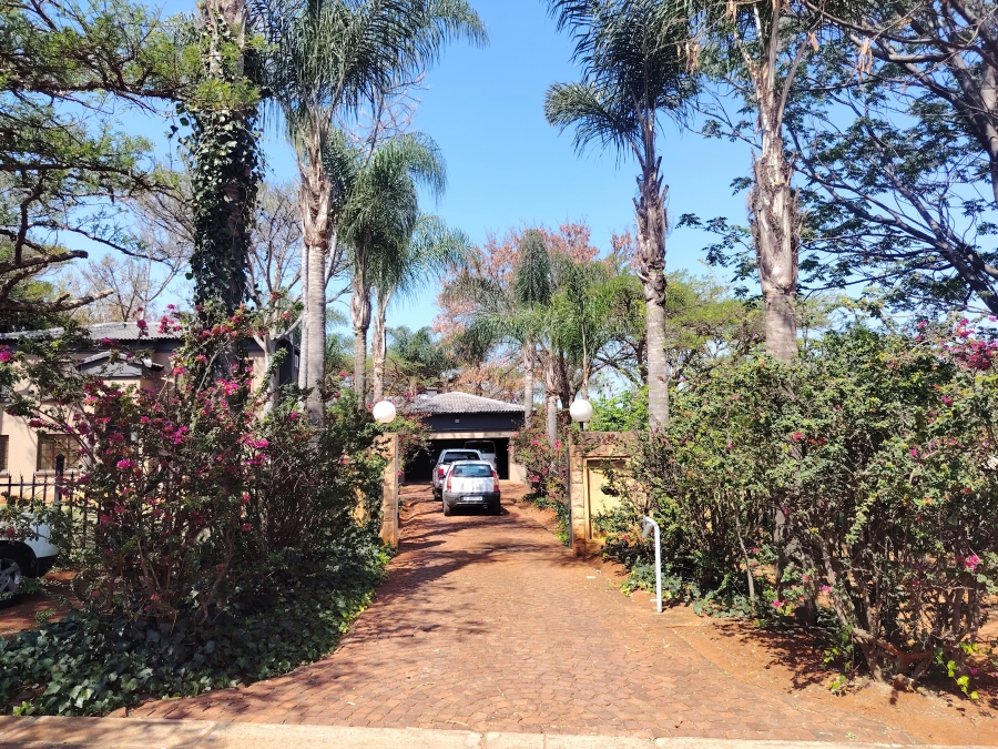 4 Bedroom Property for Sale in Kameeldrift East Gauteng