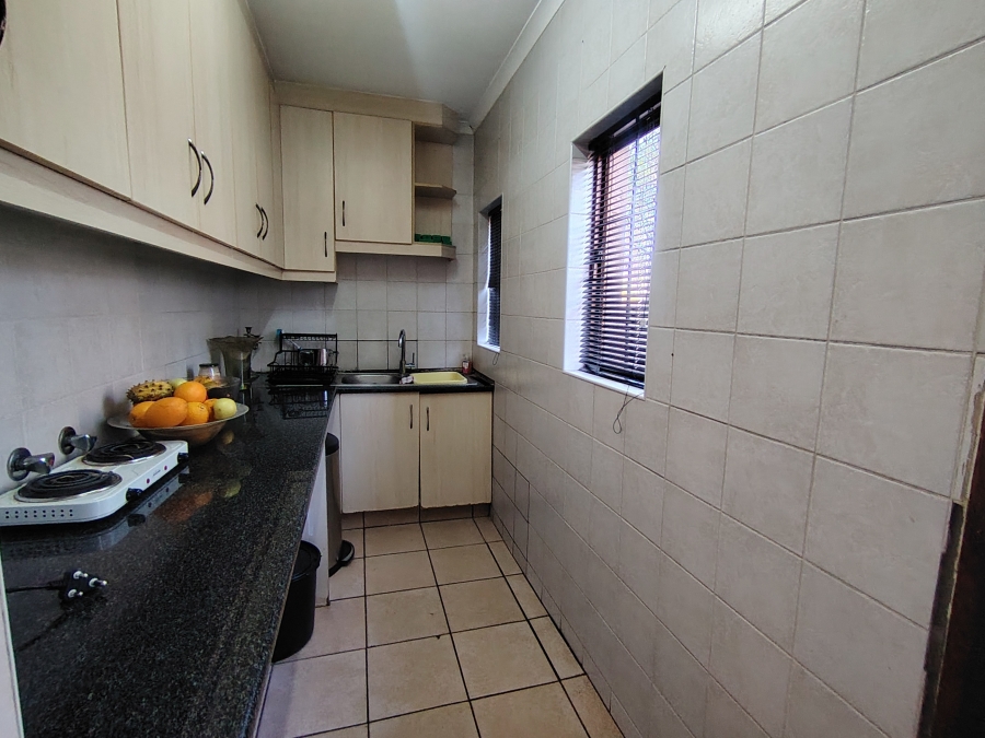 4 Bedroom Property for Sale in Kameeldrift East Gauteng