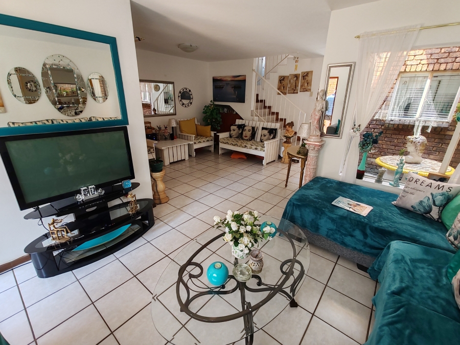 3 Bedroom Property for Sale in Villieria Gauteng