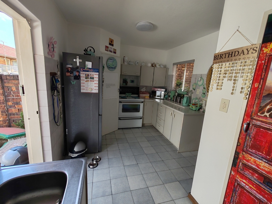 3 Bedroom Property for Sale in Villieria Gauteng