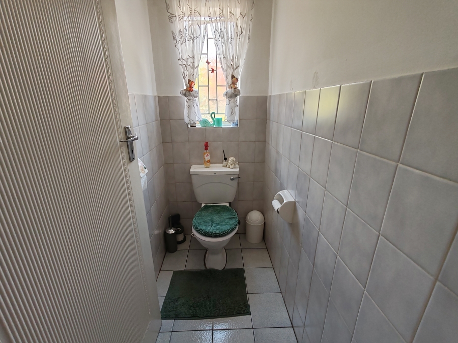 3 Bedroom Property for Sale in Villieria Gauteng