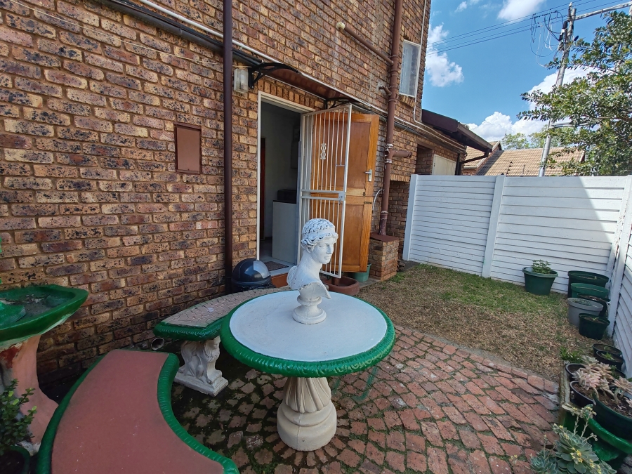 3 Bedroom Property for Sale in Villieria Gauteng