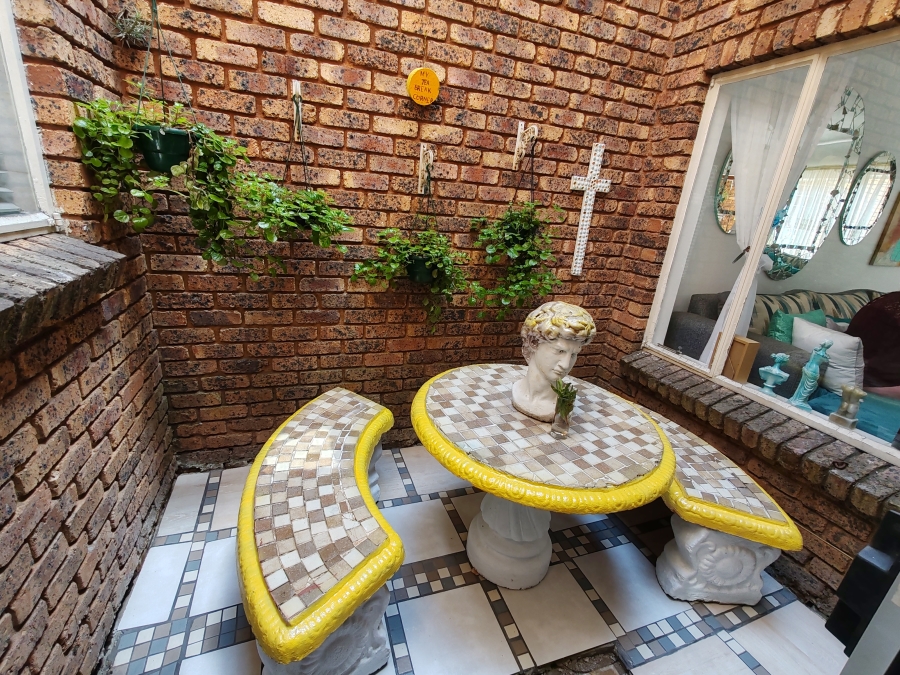 3 Bedroom Property for Sale in Villieria Gauteng