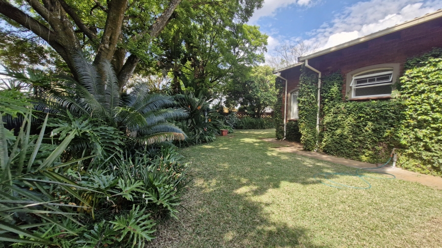 5 Bedroom Property for Sale in Eldoraigne Gauteng