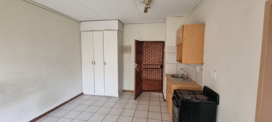 1 Bedroom Property for Sale in Hillcrest Gauteng