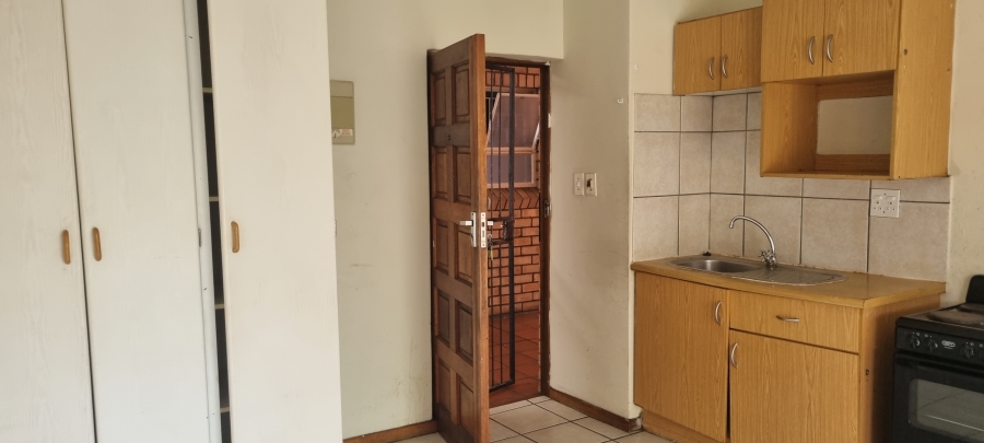 1 Bedroom Property for Sale in Hillcrest Gauteng