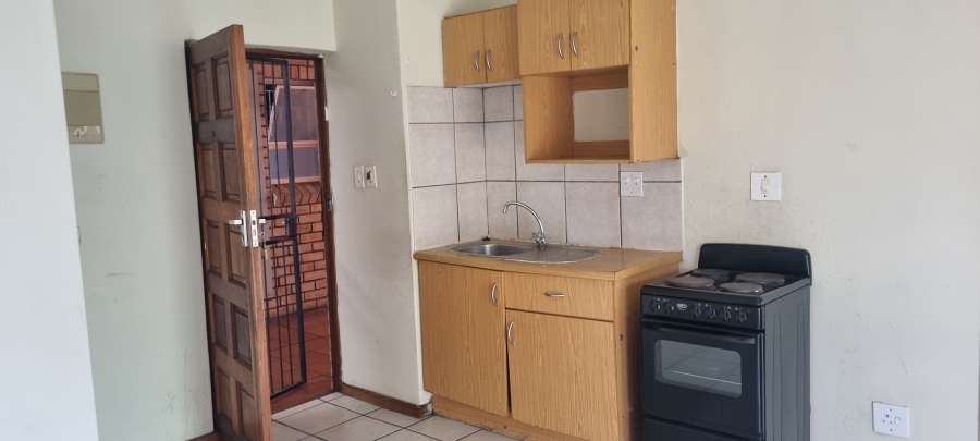 1 Bedroom Property for Sale in Hillcrest Gauteng