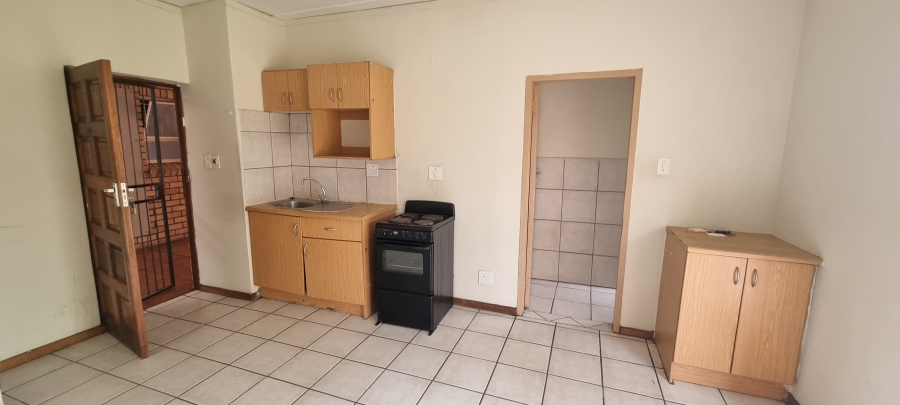 1 Bedroom Property for Sale in Hillcrest Gauteng