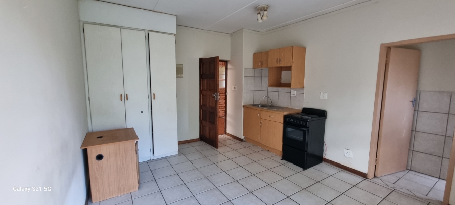 1 Bedroom Property for Sale in Hillcrest Gauteng