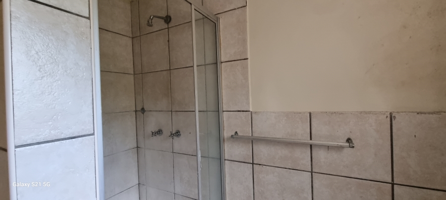 1 Bedroom Property for Sale in Hillcrest Gauteng