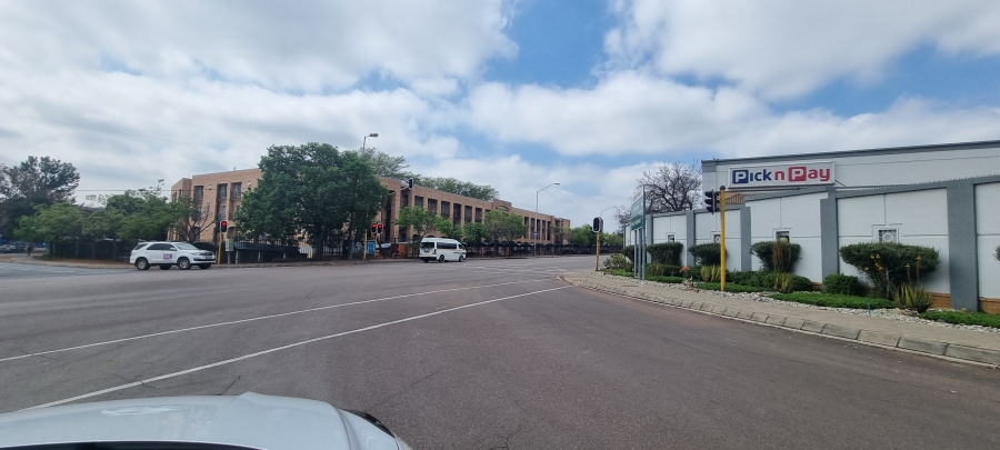 1 Bedroom Property for Sale in Hillcrest Gauteng