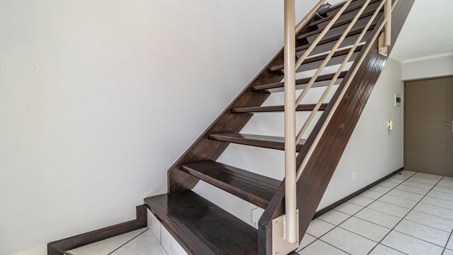 2 Bedroom Property for Sale in Paulshof Gauteng