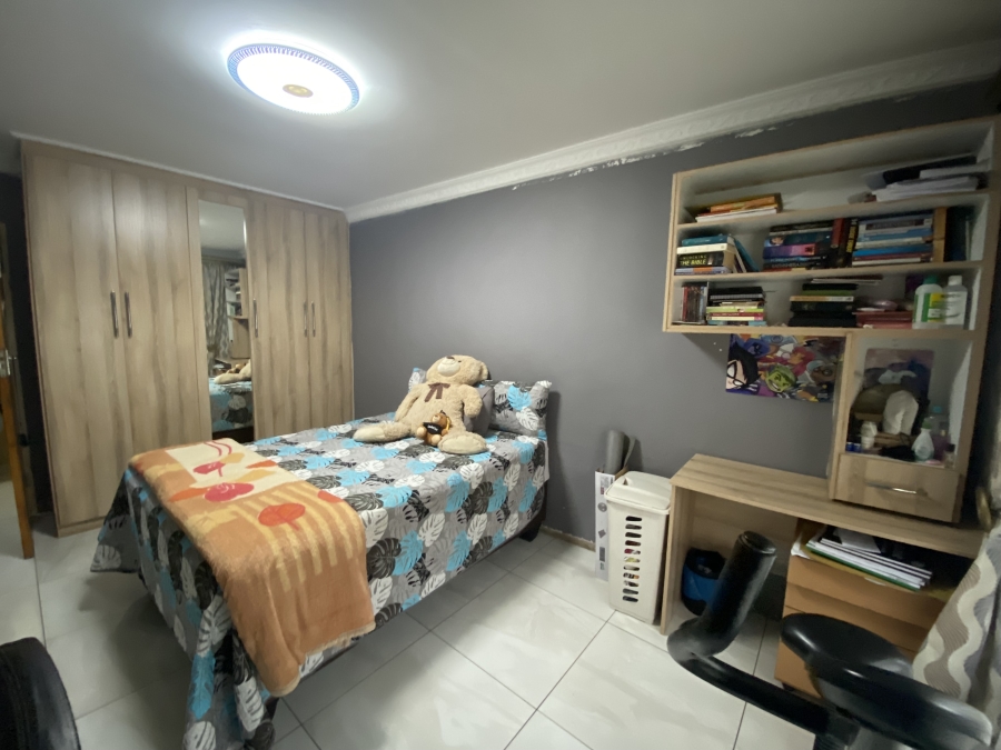 3 Bedroom Property for Sale in Sonland Park Gauteng