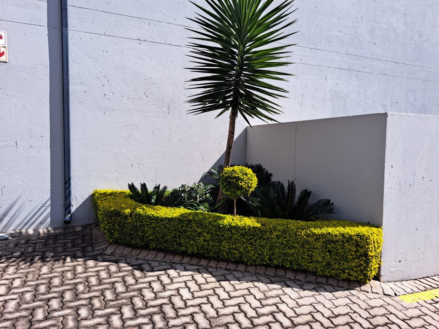 2 Bedroom Property for Sale in Honeydew Grove Gauteng