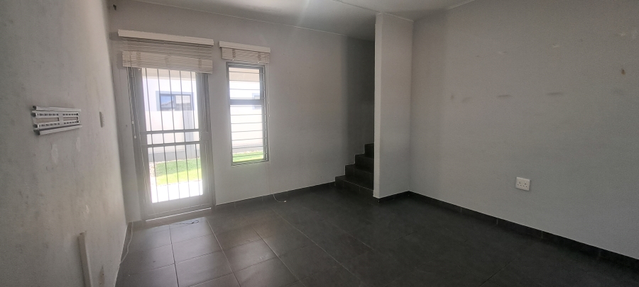 2 Bedroom Property for Sale in Honeydew Grove Gauteng