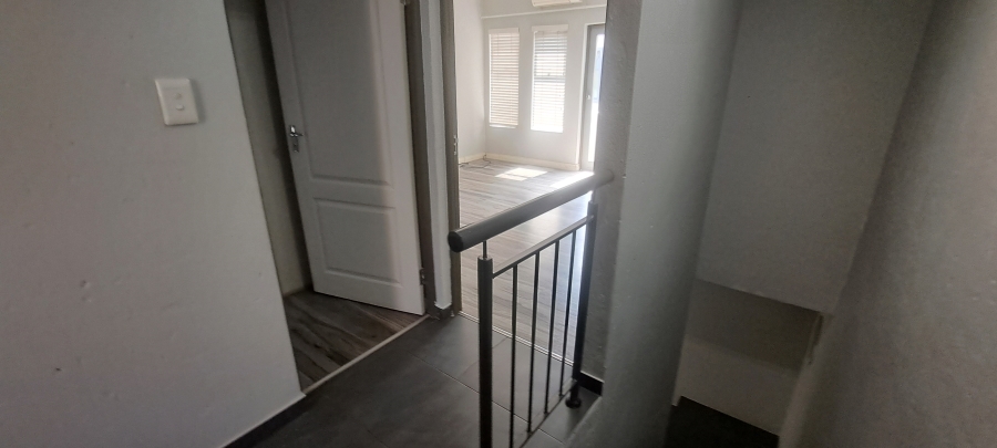 2 Bedroom Property for Sale in Honeydew Grove Gauteng