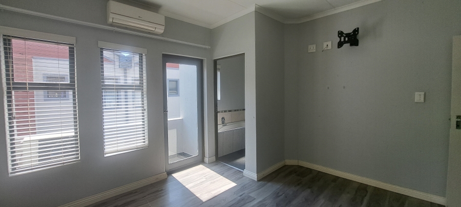 2 Bedroom Property for Sale in Honeydew Grove Gauteng