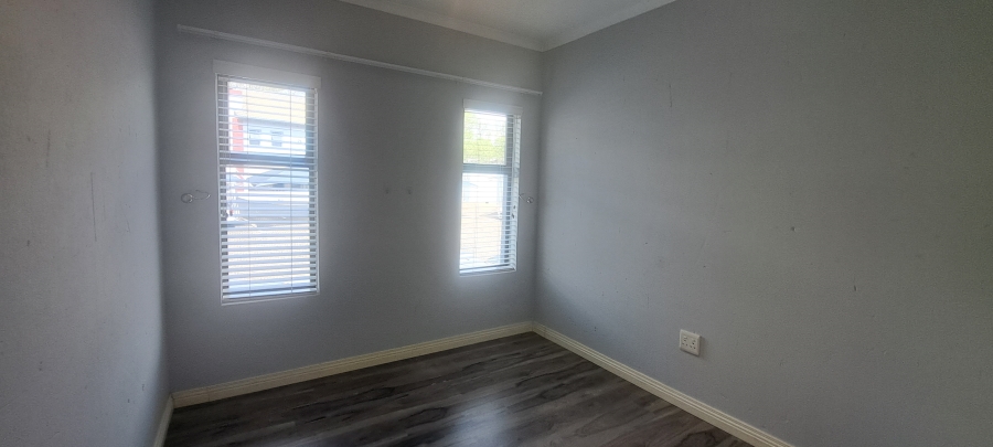 2 Bedroom Property for Sale in Honeydew Grove Gauteng