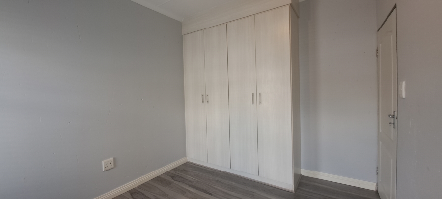 2 Bedroom Property for Sale in Honeydew Grove Gauteng