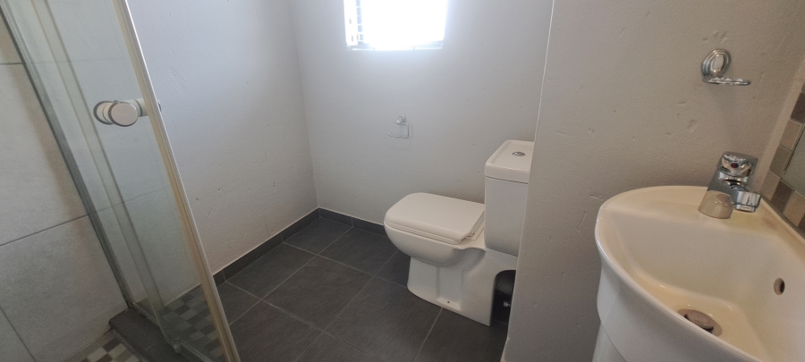 2 Bedroom Property for Sale in Honeydew Grove Gauteng