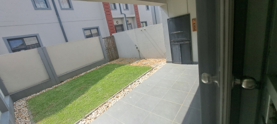 2 Bedroom Property for Sale in Honeydew Grove Gauteng