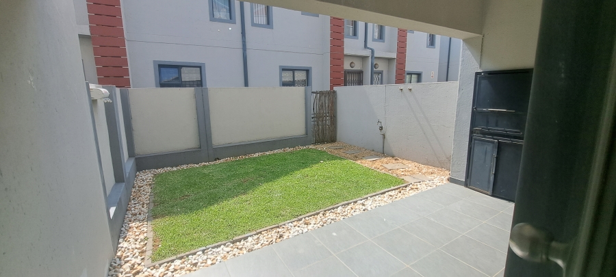 2 Bedroom Property for Sale in Honeydew Grove Gauteng