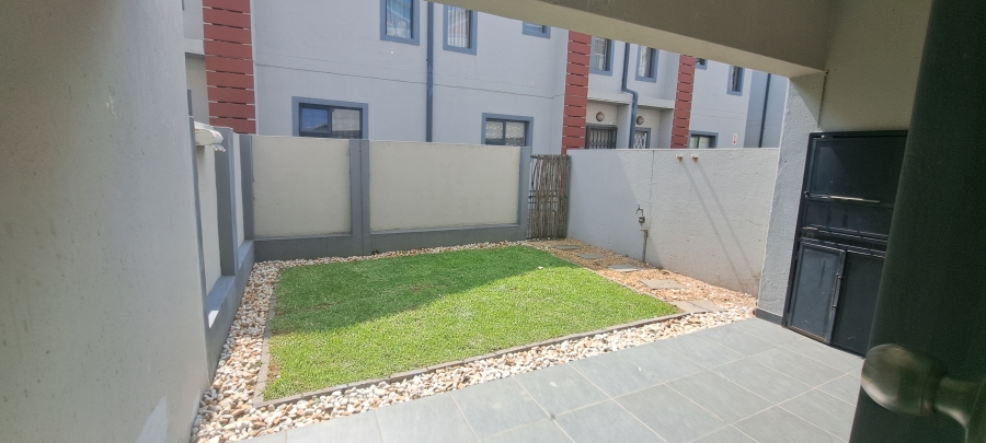 2 Bedroom Property for Sale in Honeydew Grove Gauteng
