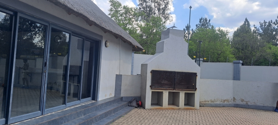 2 Bedroom Property for Sale in Honeydew Grove Gauteng