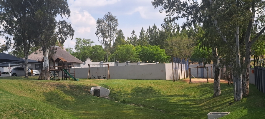 2 Bedroom Property for Sale in Honeydew Grove Gauteng