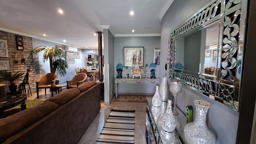 5 Bedroom Property for Sale in Vanderbijlpark Sw 2 Gauteng
