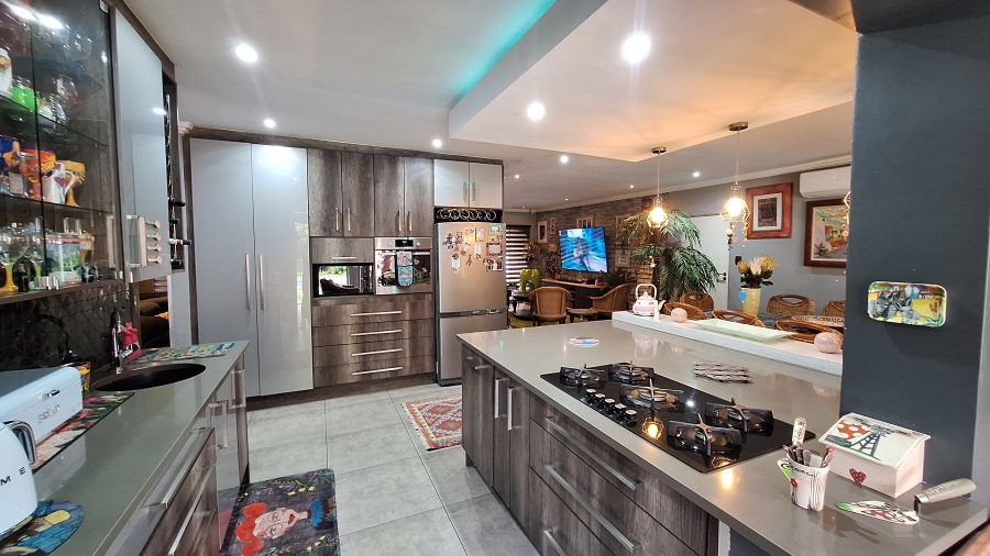5 Bedroom Property for Sale in Vanderbijlpark Sw 2 Gauteng
