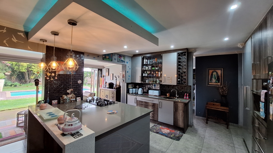 5 Bedroom Property for Sale in Vanderbijlpark Sw 2 Gauteng