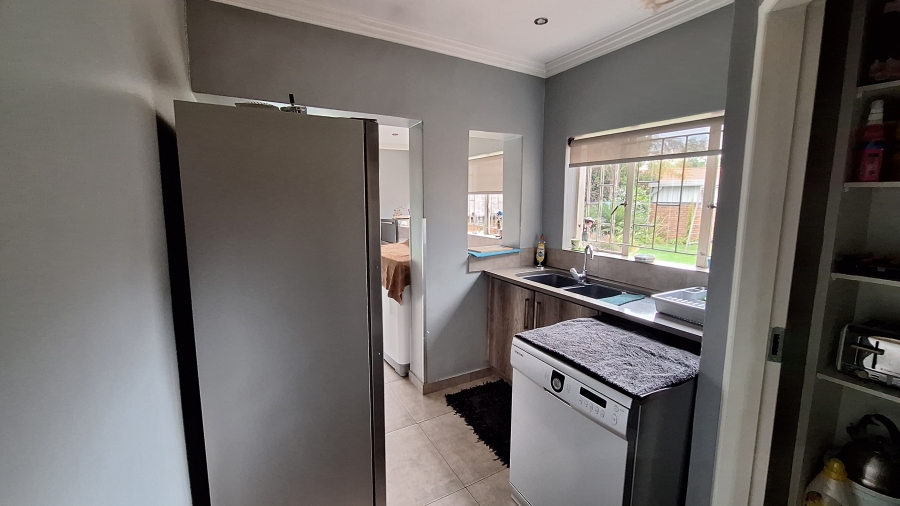 5 Bedroom Property for Sale in Vanderbijlpark Sw 2 Gauteng