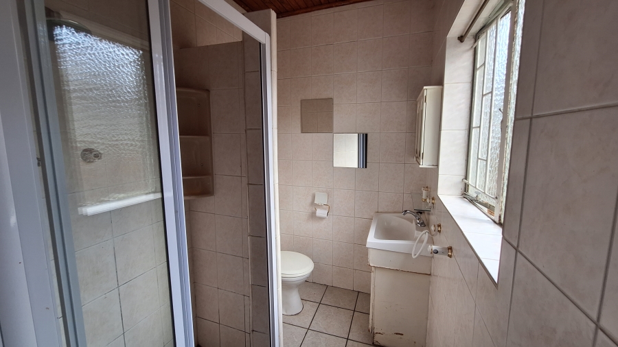 5 Bedroom Property for Sale in Vanderbijlpark Sw 2 Gauteng