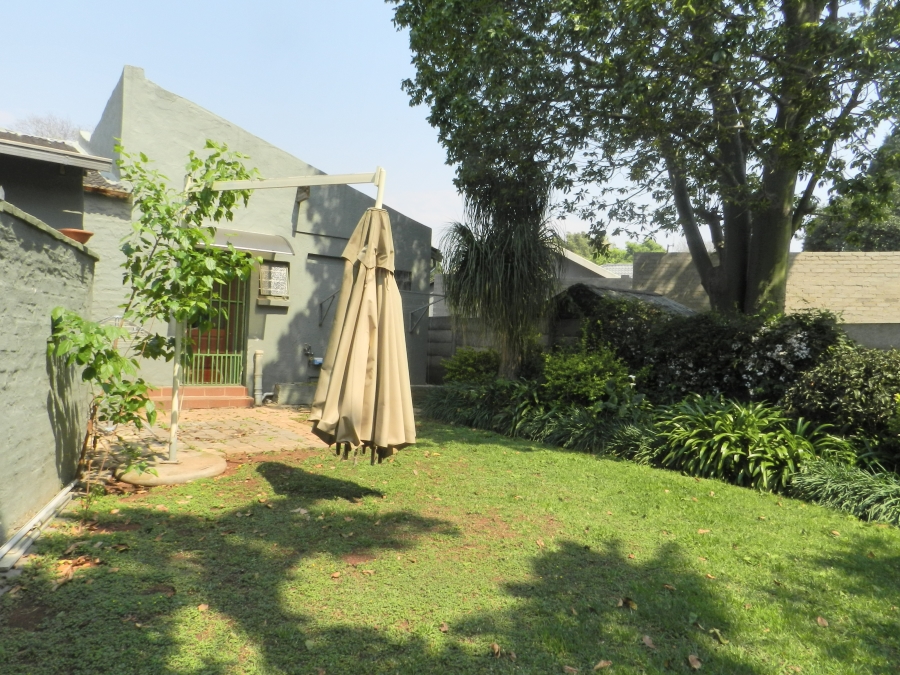 To Let 2 Bedroom Property for Rent in Strubensvallei Gauteng