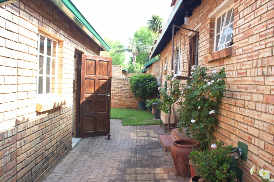 3 Bedroom Property for Sale in Glen Erasmia Gauteng