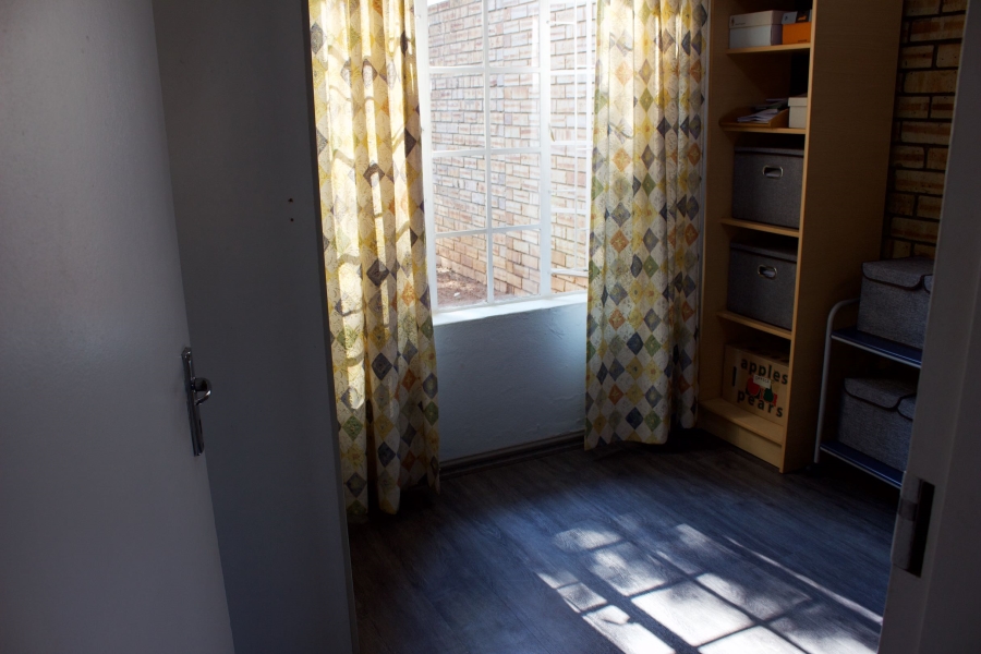 3 Bedroom Property for Sale in Glen Erasmia Gauteng