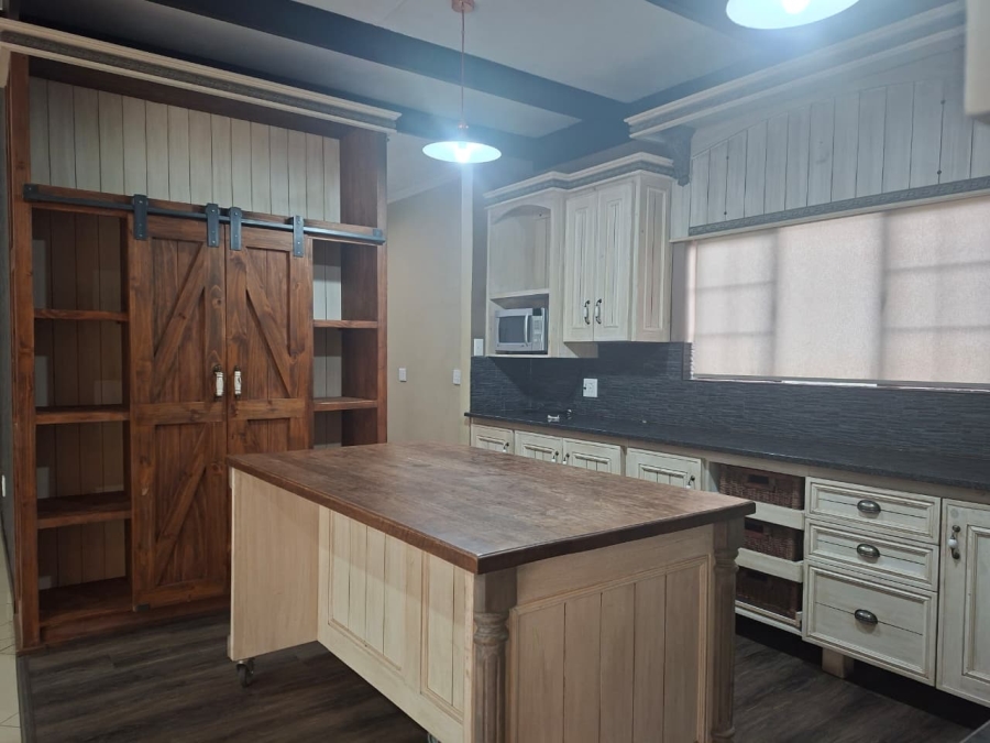 4 Bedroom Property for Sale in Vanderbijlpark SE 8 Gauteng