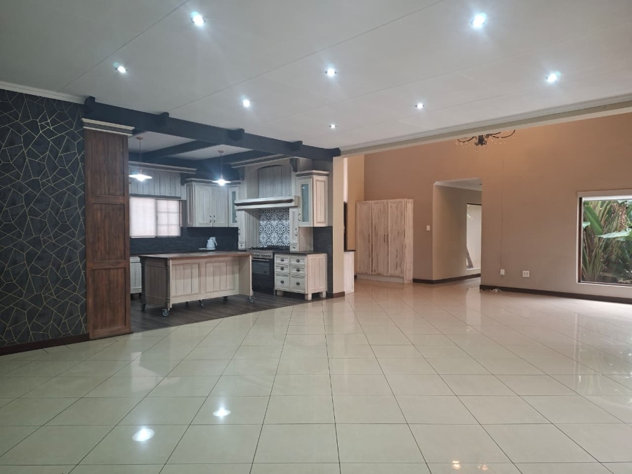 4 Bedroom Property for Sale in Vanderbijlpark SE 8 Gauteng
