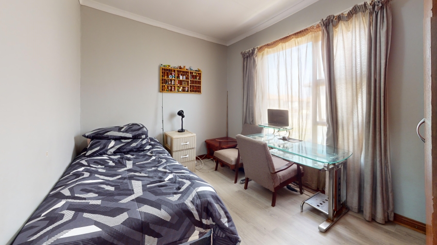 2 Bedroom Property for Sale in Parkrand Gauteng