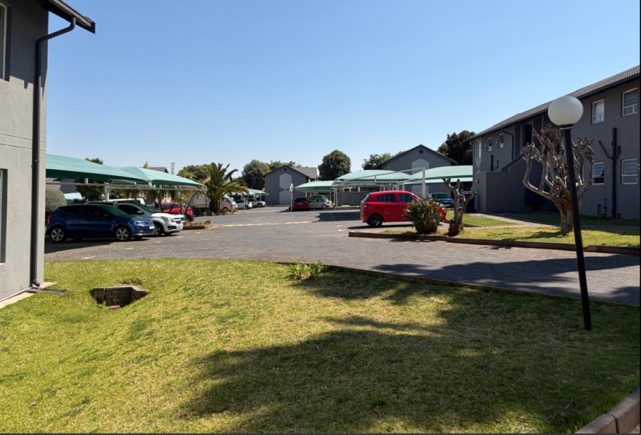 2 Bedroom Property for Sale in Ridgeway Gauteng