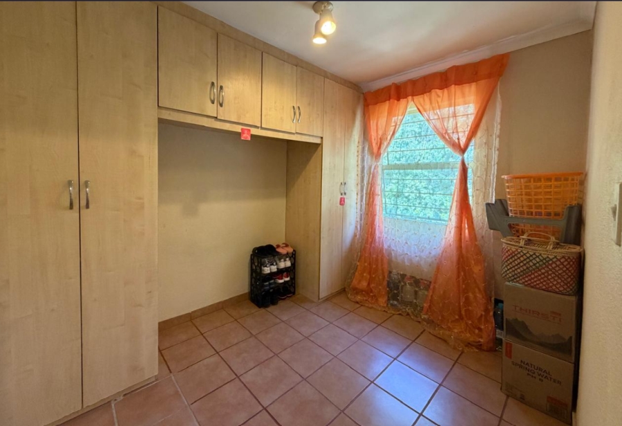 2 Bedroom Property for Sale in Ridgeway Gauteng