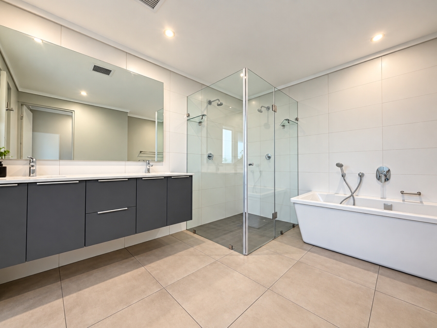 To Let 3 Bedroom Property for Rent in Ascend to Midstream Gauteng