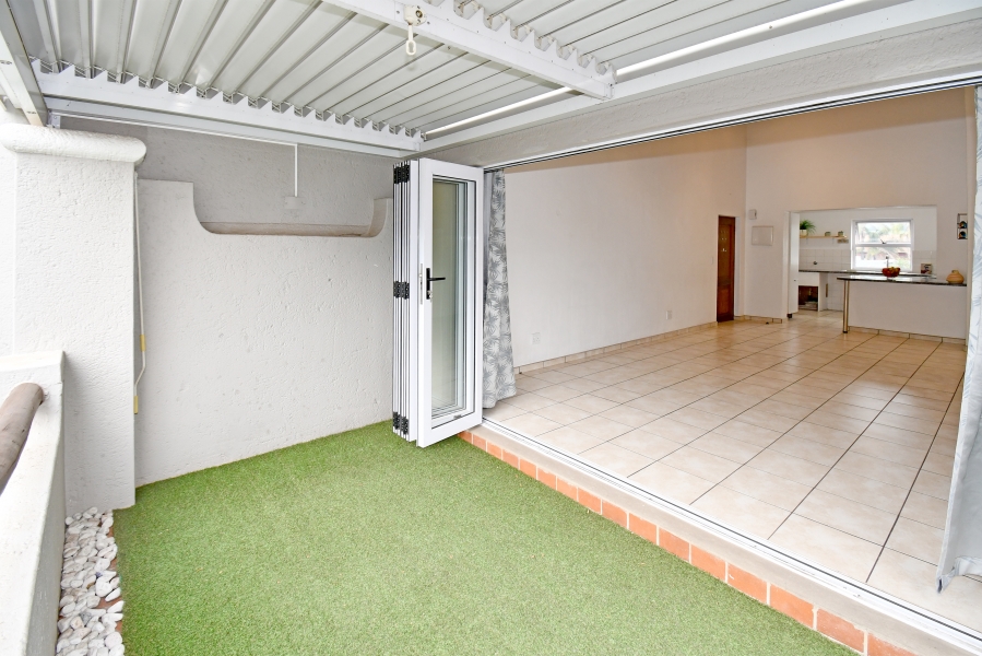 2 Bedroom Property for Sale in Kelland Gauteng