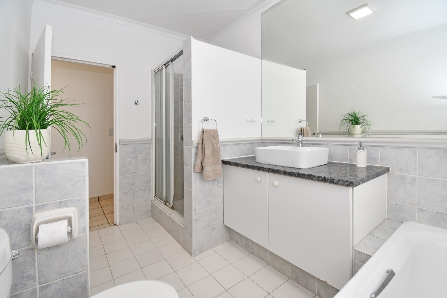 2 Bedroom Property for Sale in Kelland Gauteng