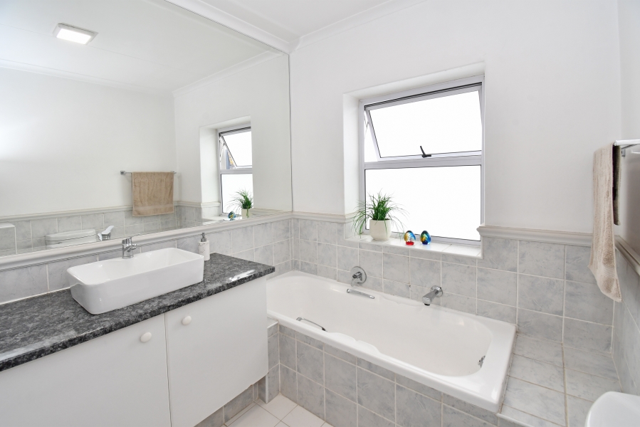 2 Bedroom Property for Sale in Kelland Gauteng