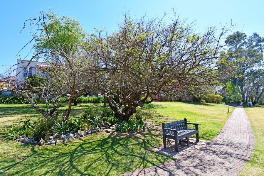 2 Bedroom Property for Sale in Kelland Gauteng